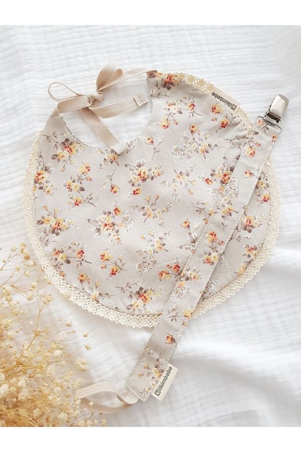 ilkimbebe Baby Bib and Pacifier Clip Set
