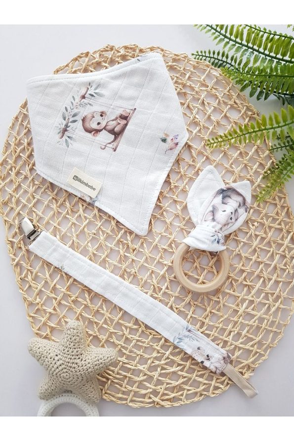 ilkimbebe Baby Bib, Pacifier Chain and Wooden Teether Set