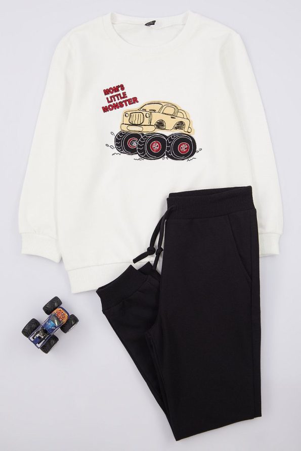 Trendyolmilla Kids Cream Cotton Sweatshirt and Jogger Set