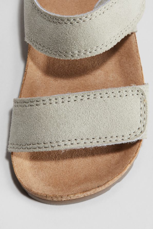 Sandal