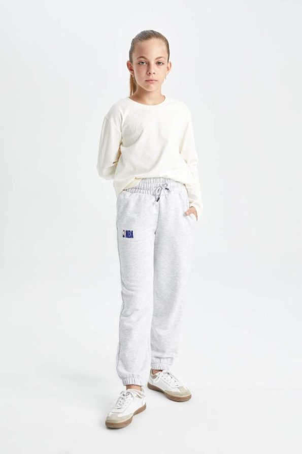Girls' NBA Wordmark Elastic Waist Pocket Jogger Pants