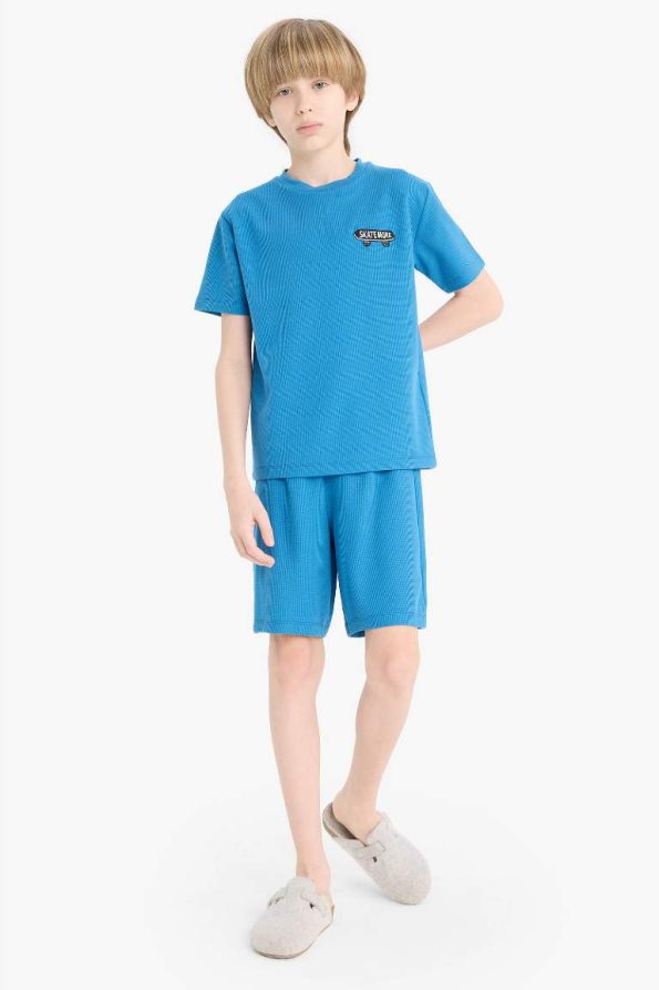 Boys' Waffle Pajama Set with Short Sleeves and Elastic Waist Shorts