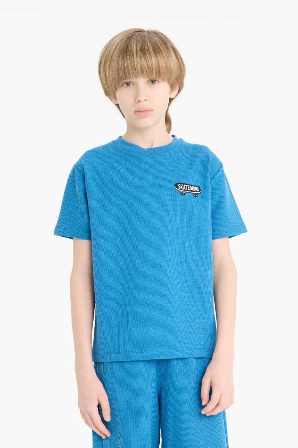 Boys' Waffle Pajama Set with Short Sleeves and Elastic Waist Shorts