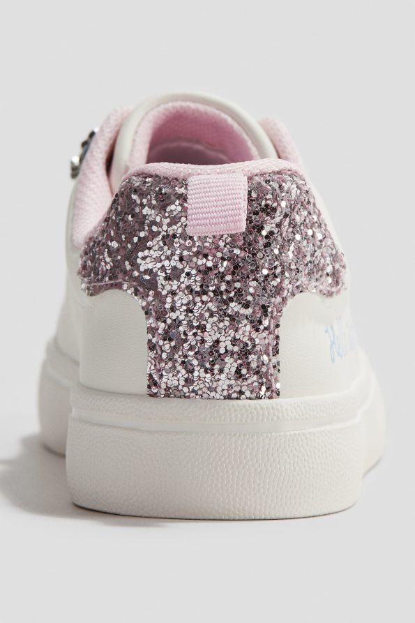 Embroidered Sports Shoes