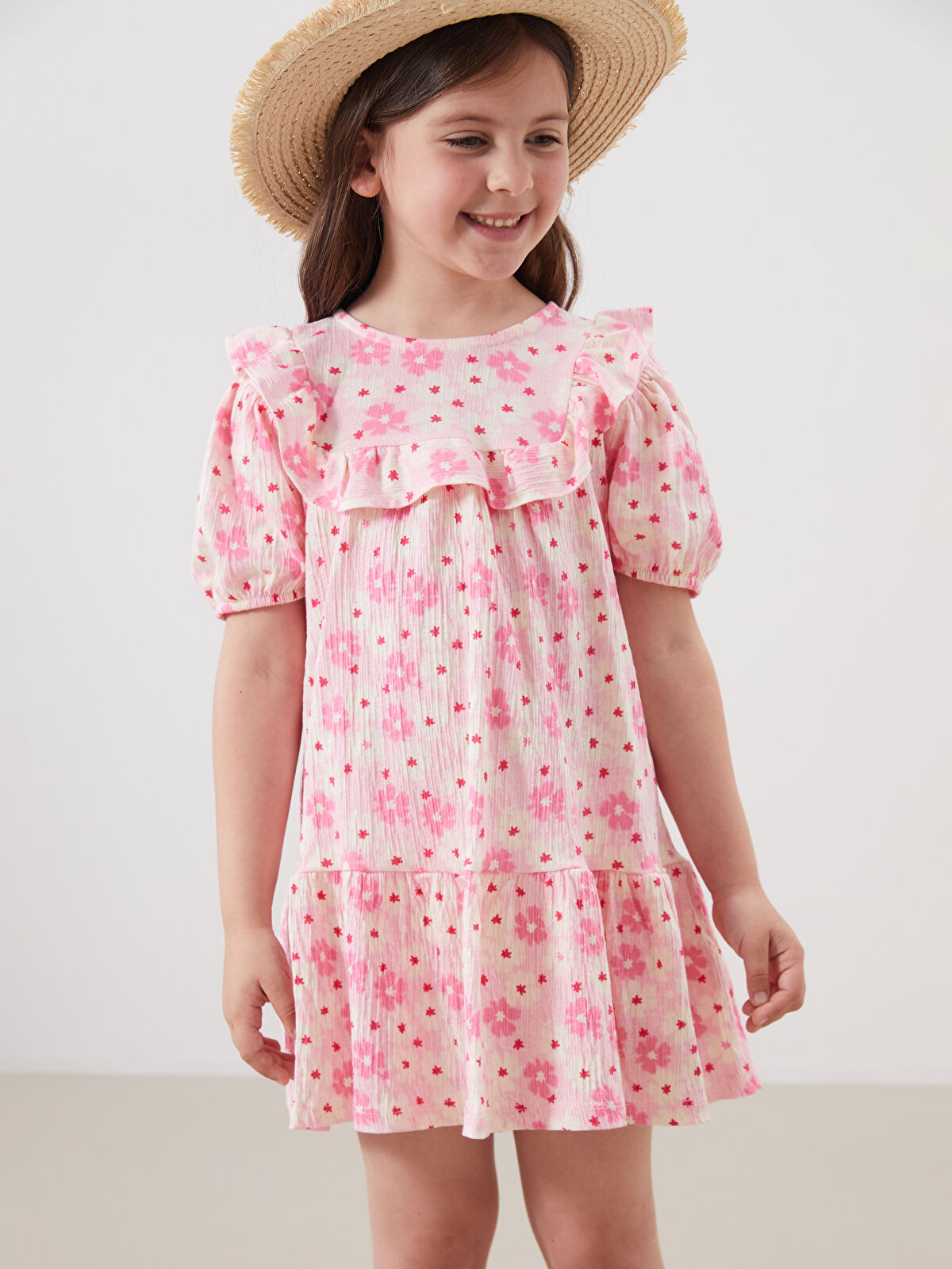 l_20251-s5dr38z1-lt4-122-28_6.jpg LCW Kids Pink Floral Crinkle Ruffle Dress