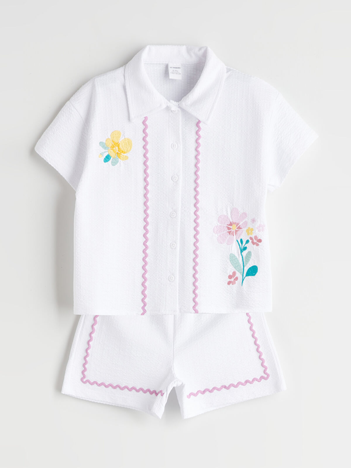 l_20251-s5na92z1-jyx_a.jpg LCW Kids White Floral Girls Shirt and Shorts Set