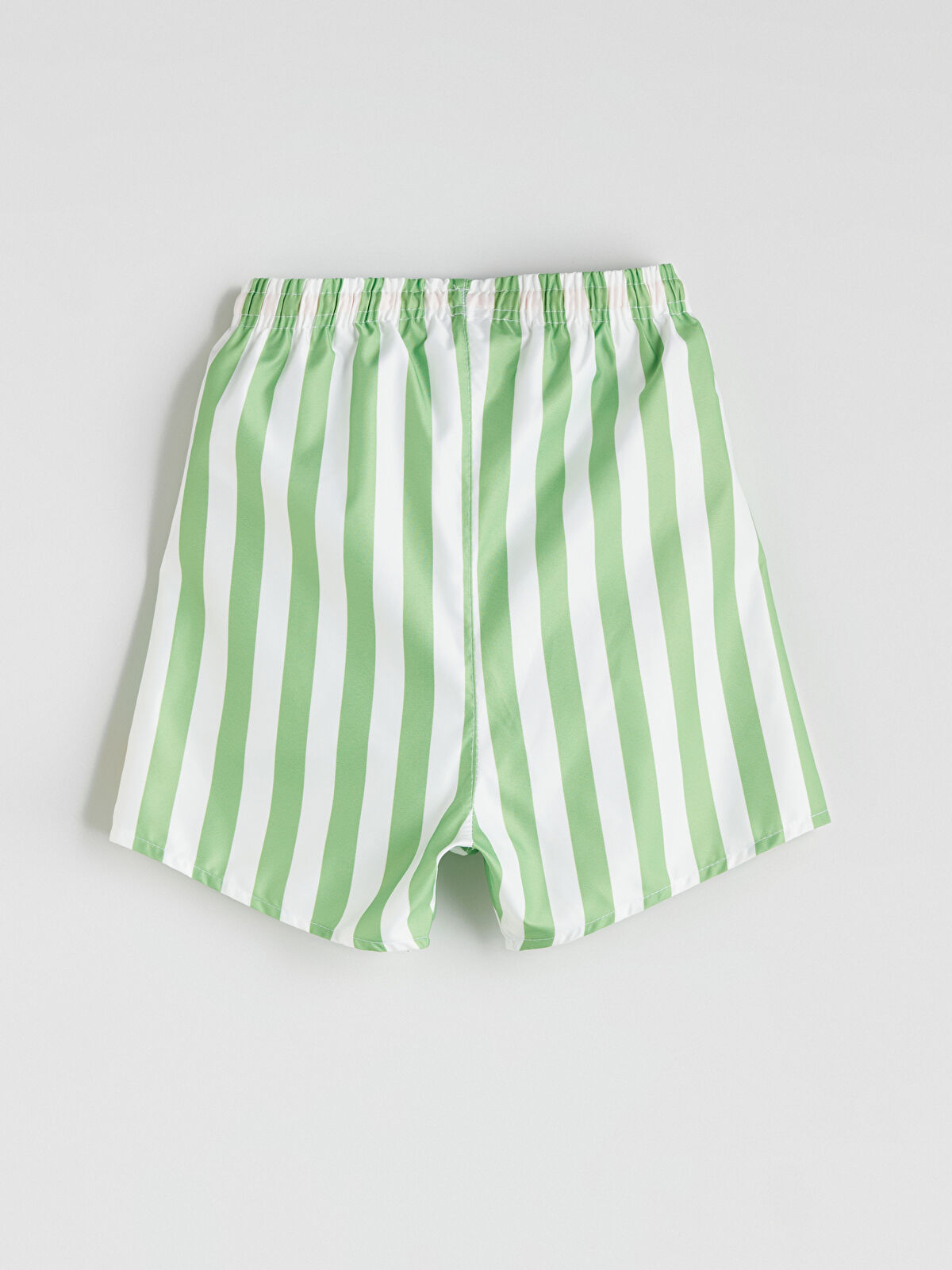l_20251-s5p017z1-lfj_a2.jpg LCW Kids Green Striped Elastic Waist Swim Shorts for Boys