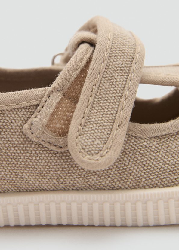 Velcro Strap Sports Shoes